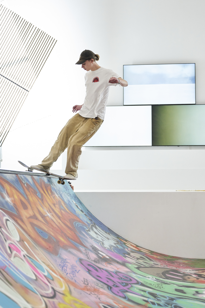 Baan noorg churning milk mini ramp 2 foto nicolas wefers documenta fifteen thai collective skating