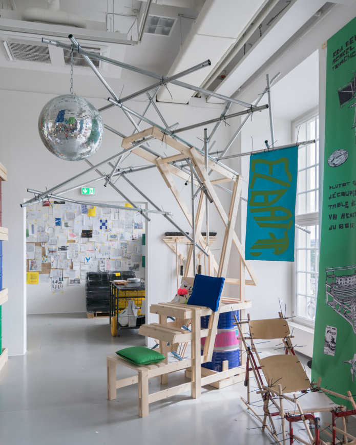 32 el warcha disco photo by Pragma Studio