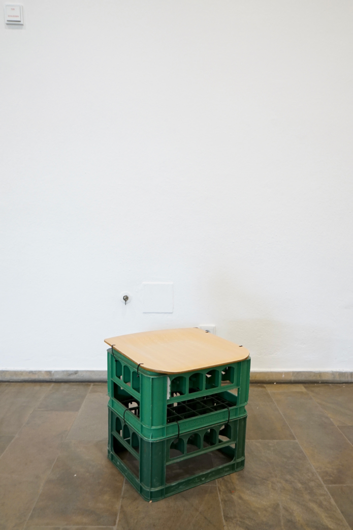 57 el warcha school chair photo by Pragma Studio